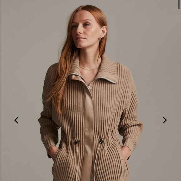 Varley Jackets & Blazers - Varley Greenfield Jacket in Light Taupe
